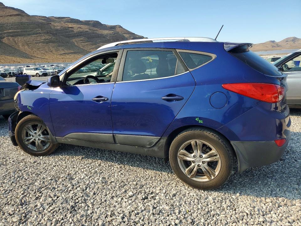2011 Hyundai Tucson VIN KM8JU3AC6BU125417 COPART salvage auction — FRONT END, Nv - Salvage Title, sold $950 on 2026-07-20 (photo 2)