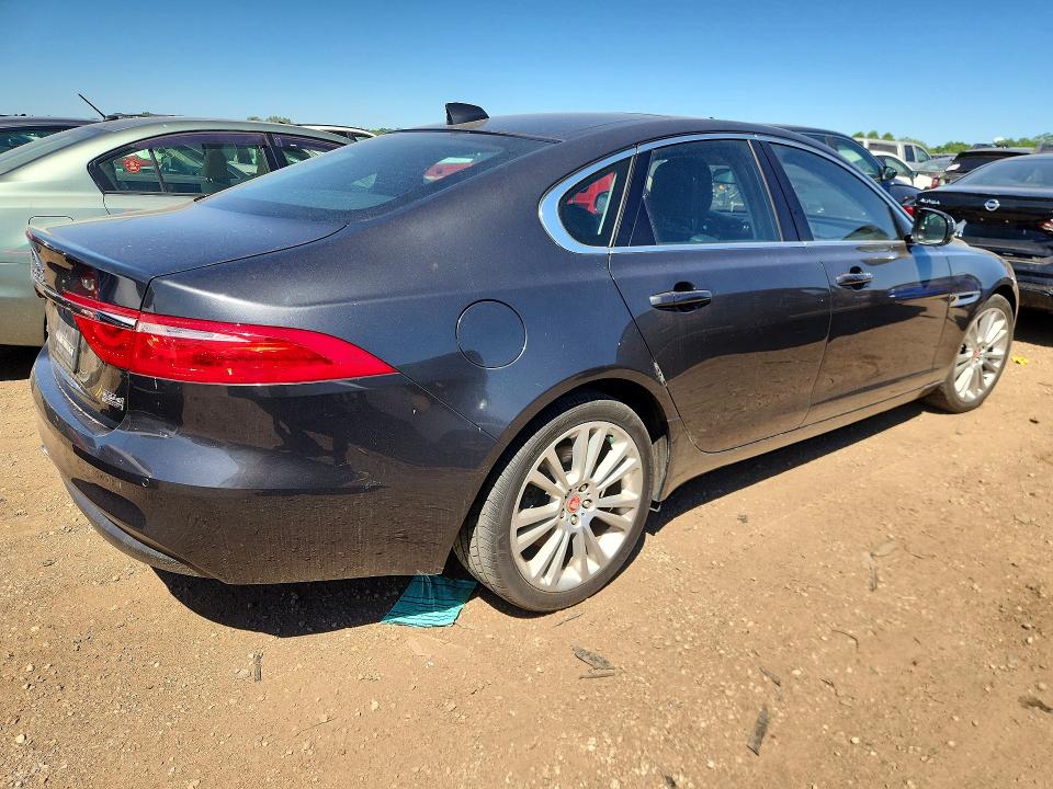 2017 Jaguar VIN SAJBK4BN3HCY42894 COPART salvage auction — UNDERCARRIAGE, Il - Salvage Certificate, sold $4,100 on 2026-07-28 (photo 3)
