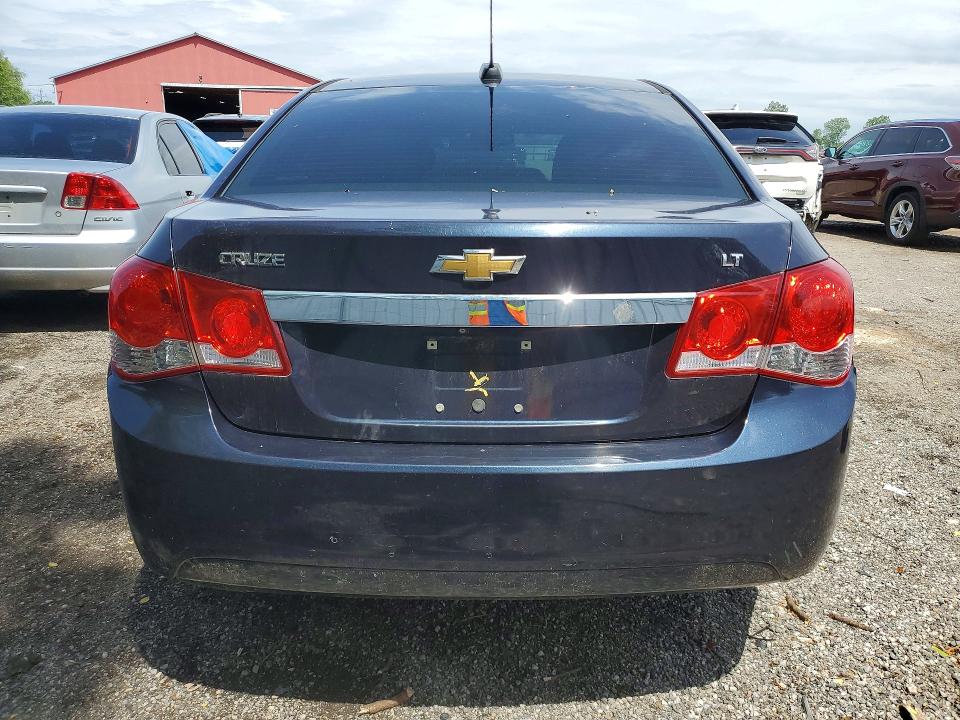 2015 Chevrolet Cruze VIN 1G1PC5SB0F7255080 COPART salvage auction — NORMAL WEAR, On - Permit No Brand - Unfit (P), sold $850 on 2026-07-03 (photo 6)