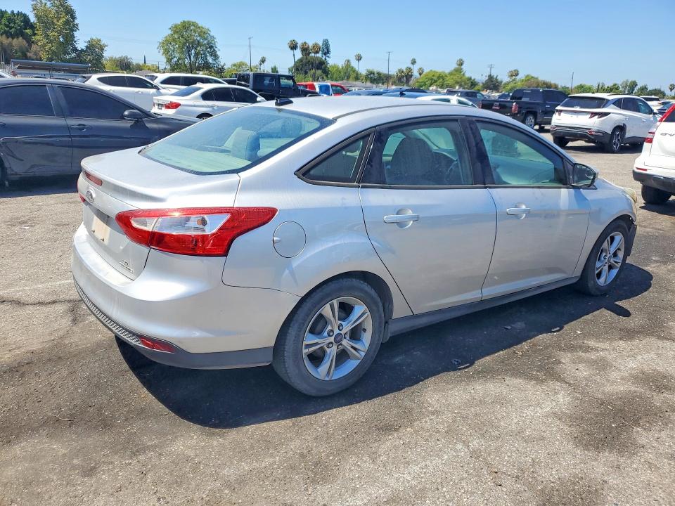2014 Ford Focus VIN 1FADP3F20EL124322 COPART salvage auction — FRONT END, Ca - Salvage Certificate, sold $275 on 2026-07-02 (photo 3)