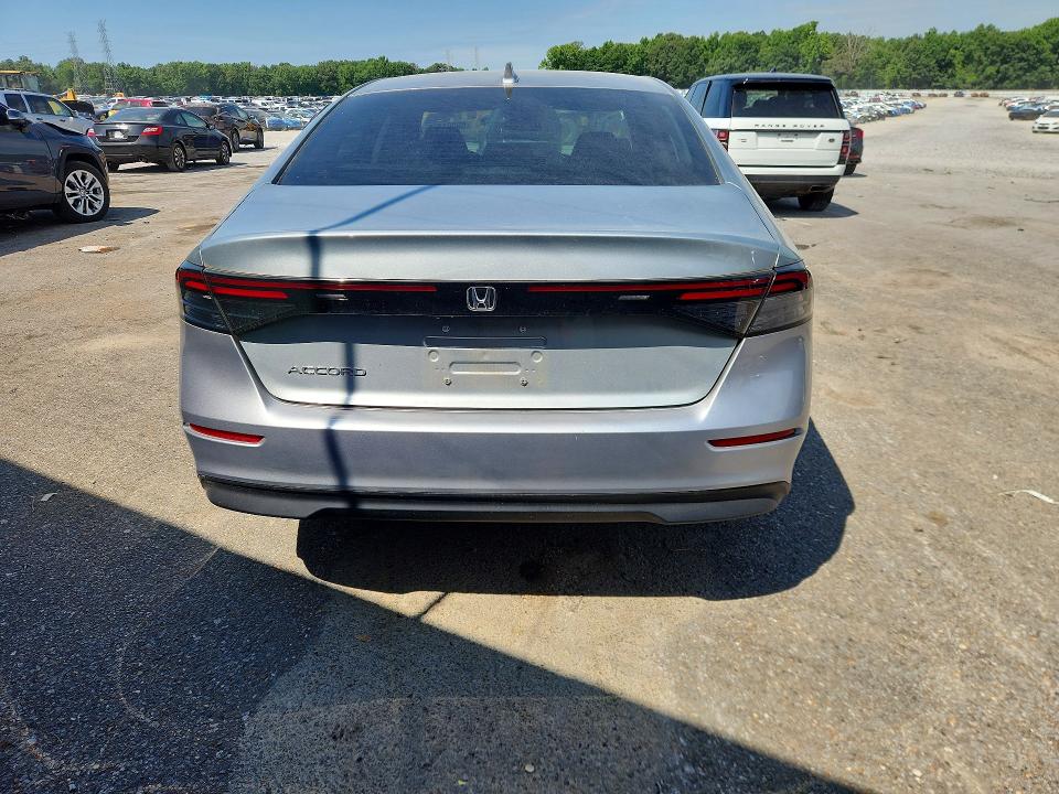 2024 Honda Accord VIN 1HGCY1F31RA087137 COPART salvage auction — SIDE, Tn - Salvage Certificate, sold $9,200 on 2026-07-30 (photo 6)