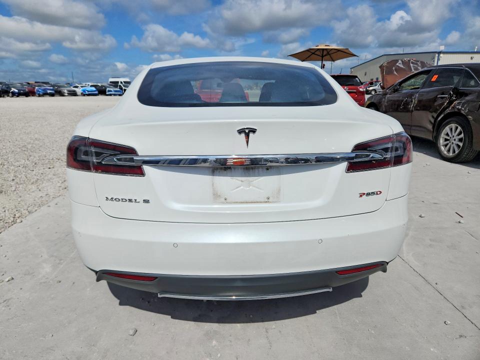 2014 Tesla Model s VIN 5YJSA1H20EFP67857 COPART salvage auction — WATER/FLOOD, TX - SALVAGE TITLE-FLOOD DAMAGE, sold $825 on 2026-07-24 (photo 6)