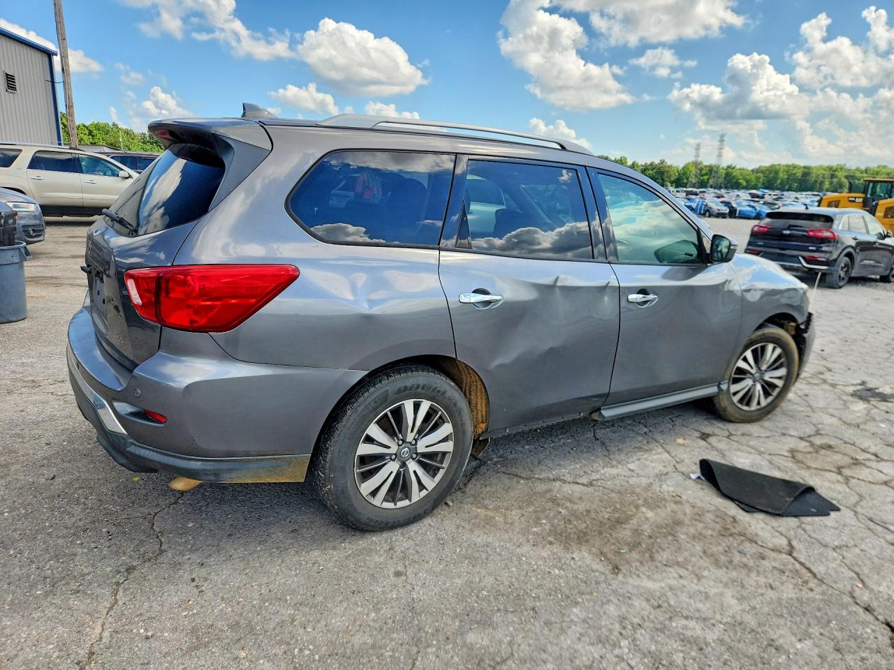 2019 Nissan Pathfinder VIN 5N1DR2MN8KC627566 COPART salvage auction — Front End, MS - CERTIFICATE OF TITLE, sold $2,400 on 2026-07-09 (photo 3)