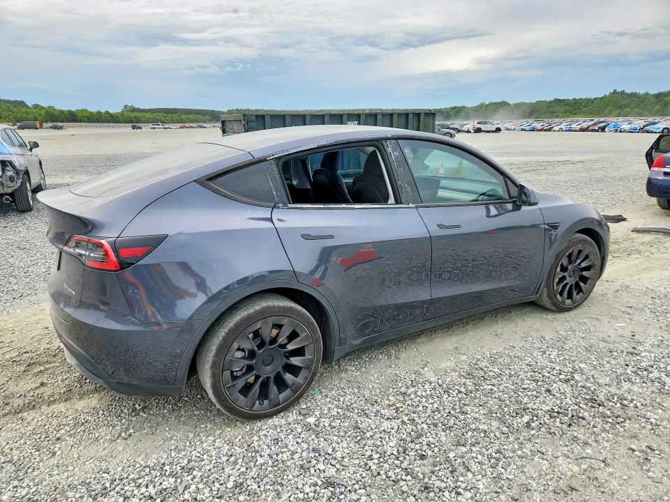 2020 Tesla Model y VIN 5YJYGDEE9LF036494 COPART salvage auction — SIDE, Sc - Cert Of Title-Salvage, sold $12,700 on 2026-07-27 (photo 3)