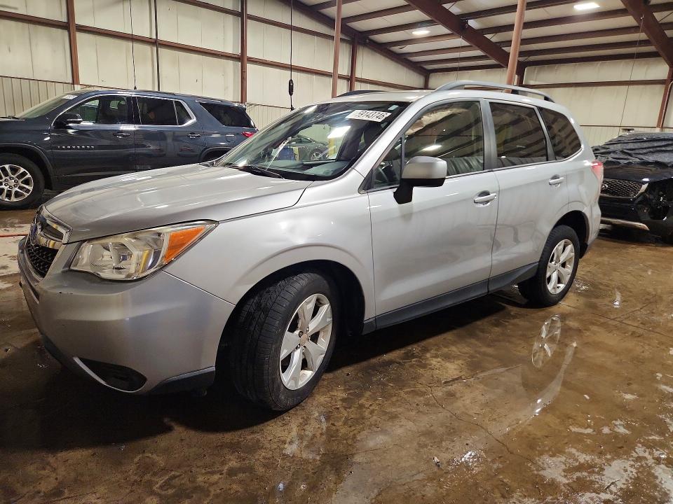 2015 Subaru Forester VIN JF2SJADC4FH593826 COPART salvage auction — FRONT END, Salvage Title, sold $3,850 on 2026-07-17 (photo 1)