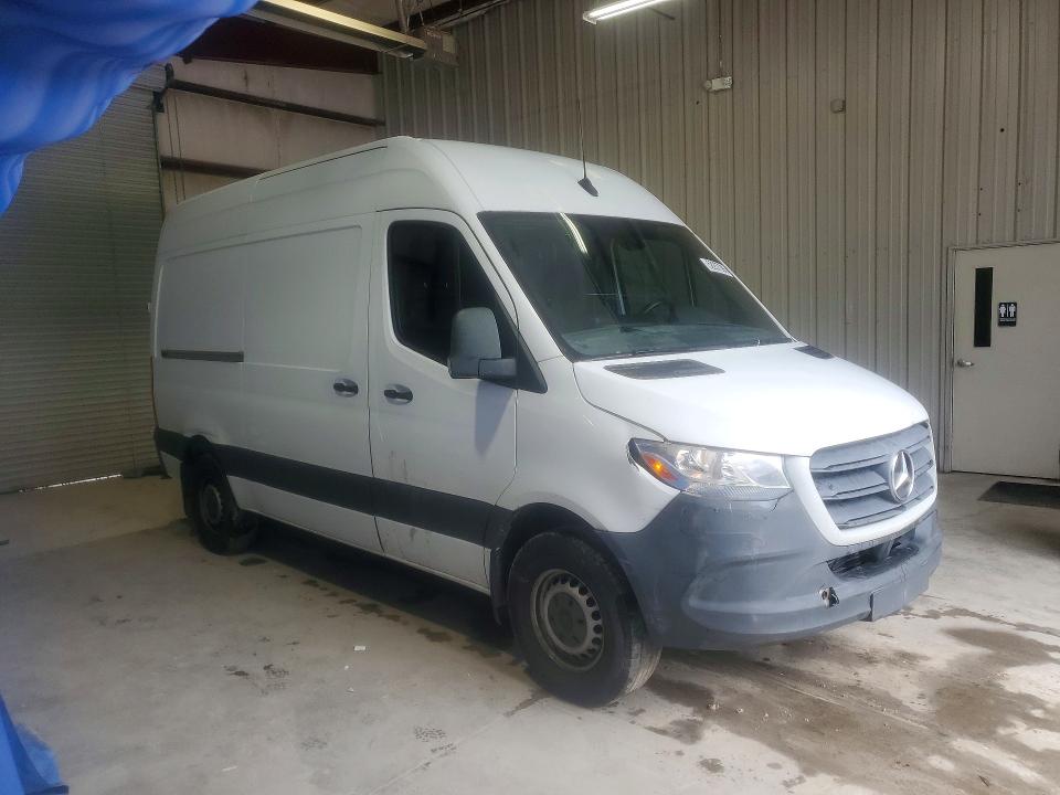 2019 Mercedes-benz VIN WD4PF0CD5KT015743 COPART salvage auction — REAR END, Ky - Certificate Of Title, sold $6,200 on 2026-07-13 (photo 4)