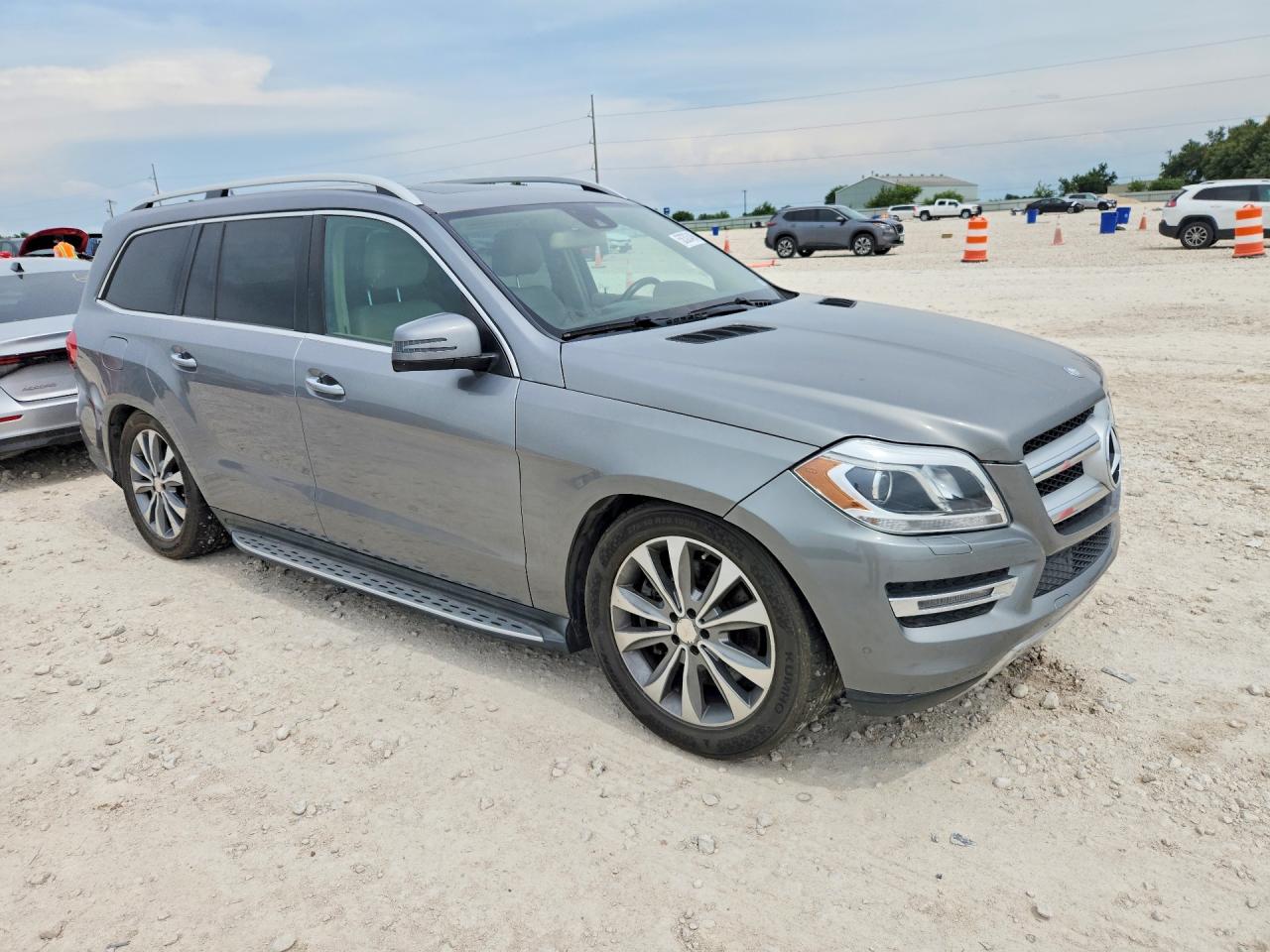 2014 Mercedes-Benz GL-Class VIN 4JGDF7CE3EA284544 COPART salvage auction — Normal Wear, TX - CERTIFICATE OF TITLE, sold $1,450 on 2026-07-09 (photo 4)