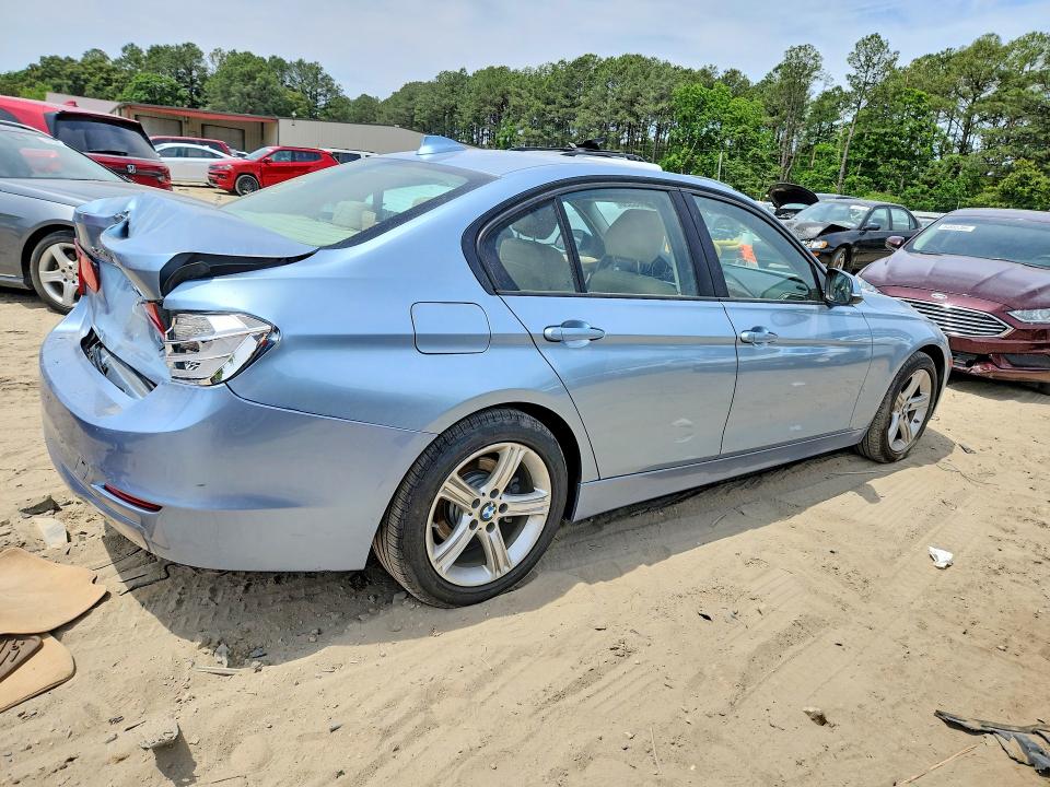 2014 BMW 3er VIN WBA3C3C54EF985904 COPART salvage auction — REAR END, Md - Cert Of Salvage < 75% Damage, sold $1,500 on 2026-07-28 (photo 3)