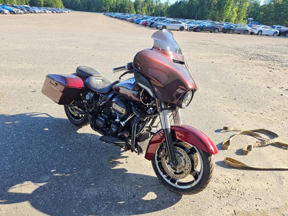 2018 Harley-davidson Flhxs VIN 1HD1KRC18JB606691 COPART salvage auction — NORMAL WEAR, Va - Certificate Of Title, sold $4,800 on 2026-07-02 (photo 4)
