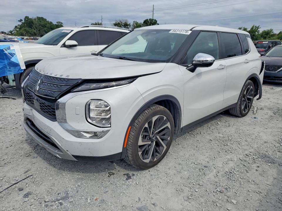 2022 Mitsubishi Outlander VIN JA4J4UA86NZ062861 COPART salvage auction — REAR END, Fl - Cert Of Title Slvg Rebuildable, sold $7,800 on 2026-07-17 (photo 1)