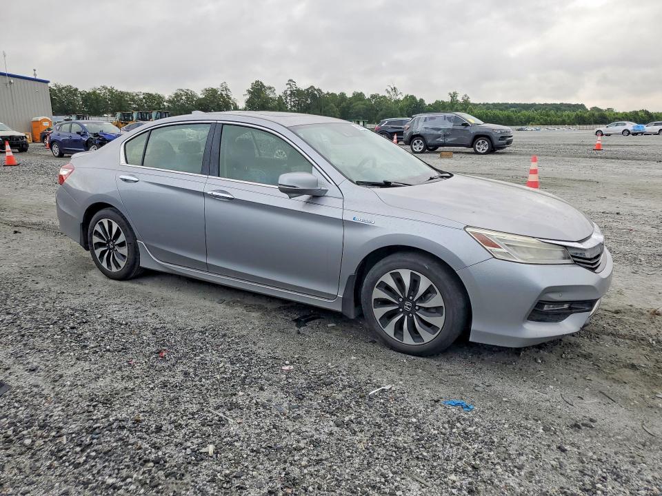 2017 Honda VIN JHMCR6F75HC010686 COPART salvage auction — MINOR DENT/SCRATCHES, Ga - Certificate Of Title (P), sold $7,000 on 2026-07-27 (photo 4)