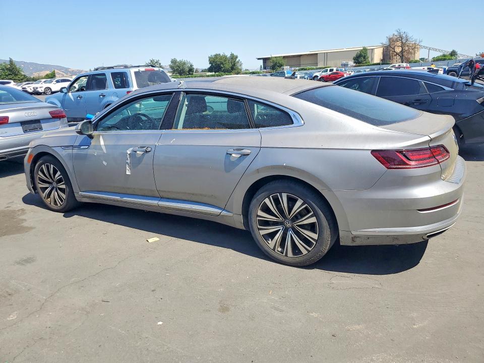 2019 Volkswagen VIN WVWCR7AN6KE024976 COPART salvage auction — MINOR DENT/SCRATCHES, CA - DIS/DLR/EXP ONLY CLEAN TITLE, sold $7,600 on 2026-07-28 (photo 2)