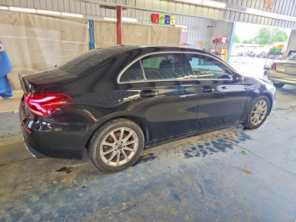 2020 Mercedes-benz A-klasse VIN W1K3G4EB2LW043613 COPART salvage auction — MECHANICAL, Oh - Certificate Of Title, sold $4,050 on 2026-07-08 (photo 3)