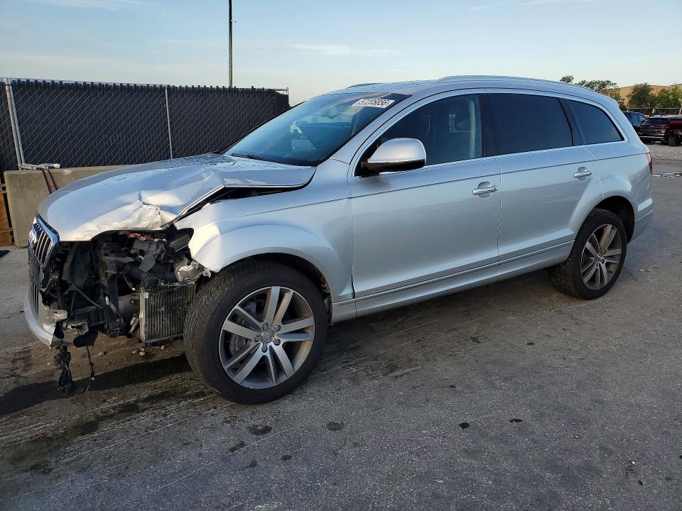 2015 Audi Q7 VIN WA1LMAFE1FD016567 COPART salvage auction — FRONT END, FL - CERT OF TITLE SLVG REBUILDABLE, sold $450 on 2026-07-02 (photo 1)