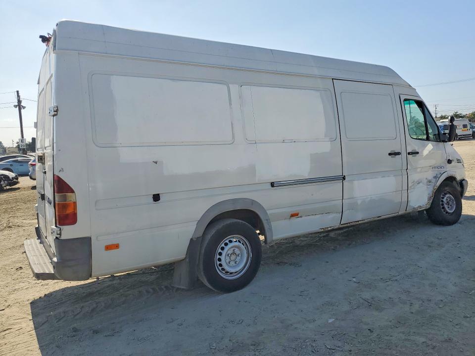2005 Dodge Sprinter VIN WD2PD744855745886 COPART salvage auction — SIDE, Ca - Dis/Dlr/Exp Only Lien Papers, sold $200 on 2026-07-13 (photo 3)