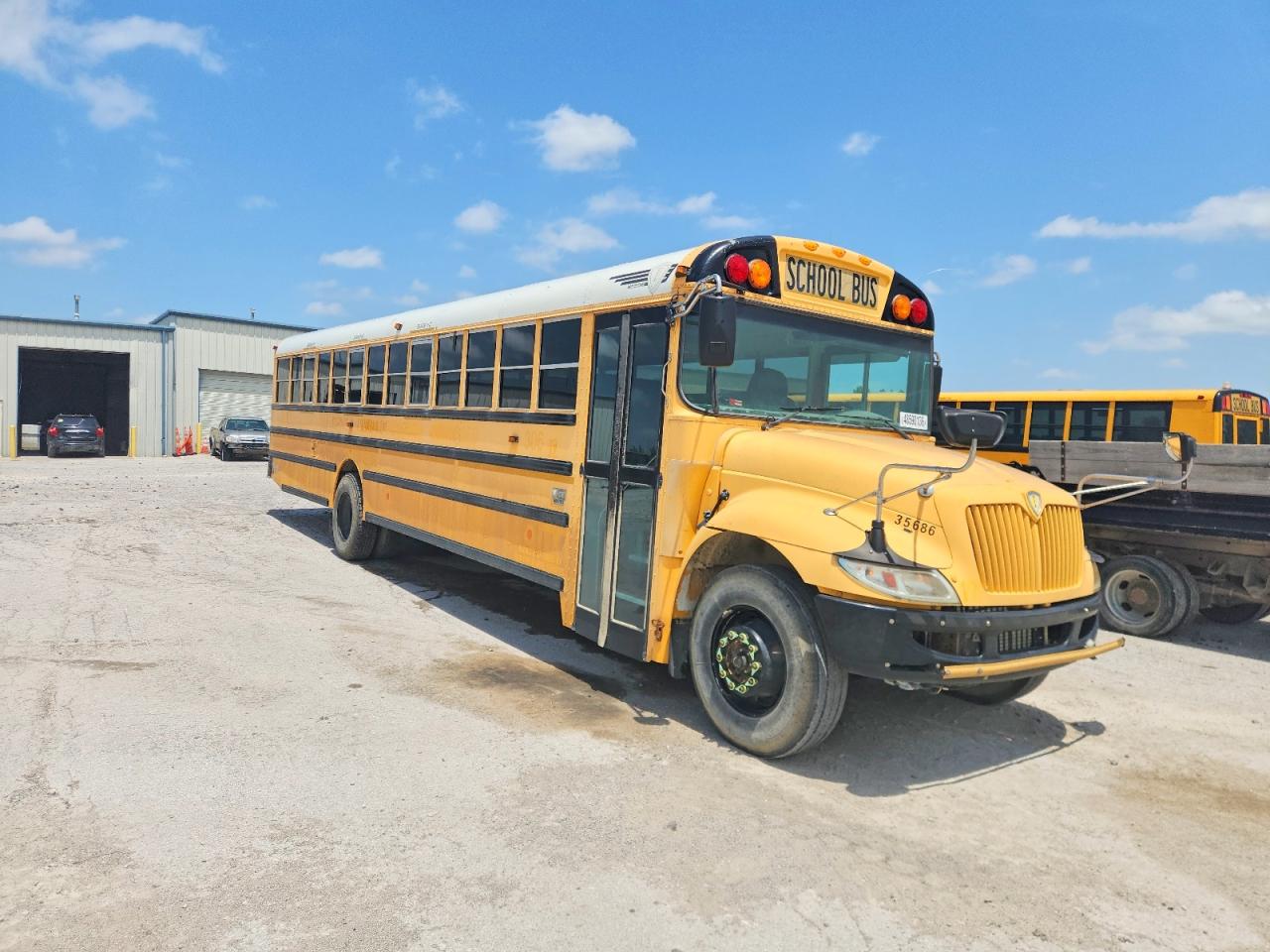 2014 Ic VIN 4DRBUAAN4EB486817 COPART salvage auction — Normal Wear, MO - CERTIFICATE OF TITLE, sold $2,000 on 2026-09-08 (photo 1)