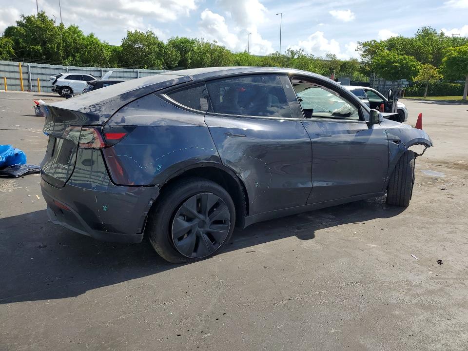 2025 Tesla Model y VIN 7SAYGDEE5SA360332 COPART salvage auction — FRONT END, Nv - Salvage Title, sold $4,350 on 2026-07-15 (photo 3)