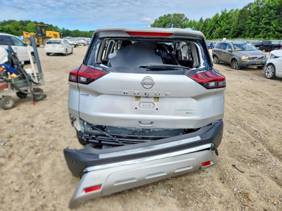 2022 Nissan Rogue VIN JN8BT3DD7NW272214 COPART salvage auction — ROLLOVER, Va - Cert Of Title - Salvage, sold $1,750 on 2026-07-28 (photo 6)