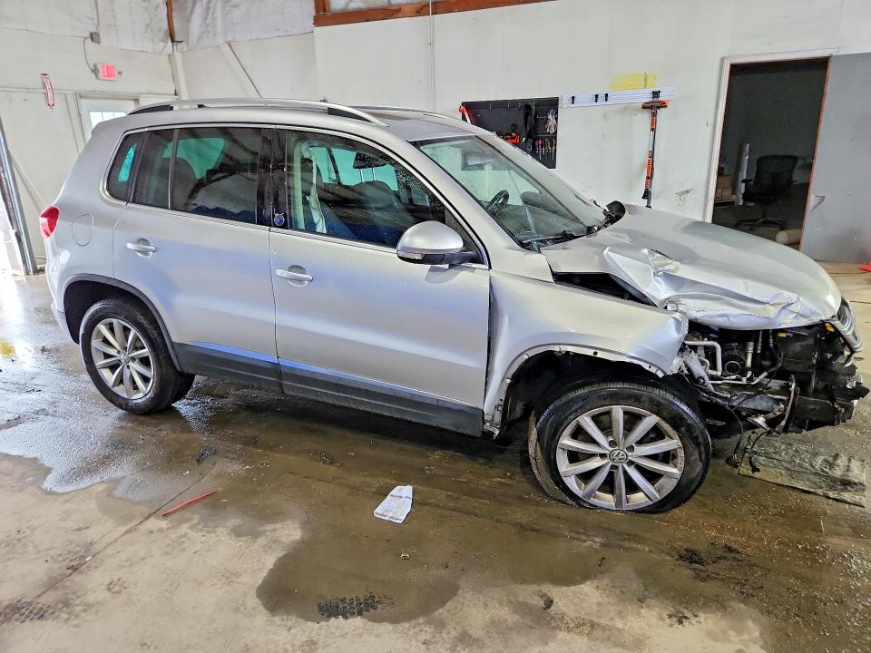 2017 Volkswagen VIN WVGRV7AX8HW508024 COPART salvage auction — FRONT END, KY - CERT OF TITLE-SALVAGE, sold $1,350 on 2026-07-27 (photo 4)