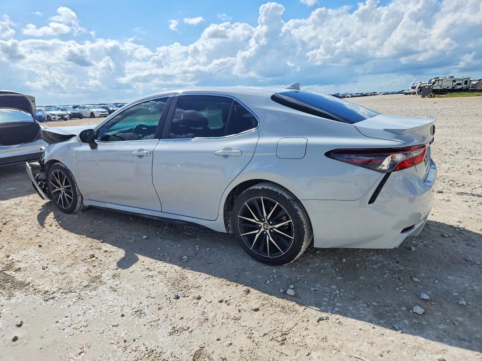 2022 Toyota Camry VIN 4T1T11AK5NU045835 COPART salvage auction — FRONT END, Tx - Salvage Vehicle Title, sold $70 on 2026-07-30 (photo 2)