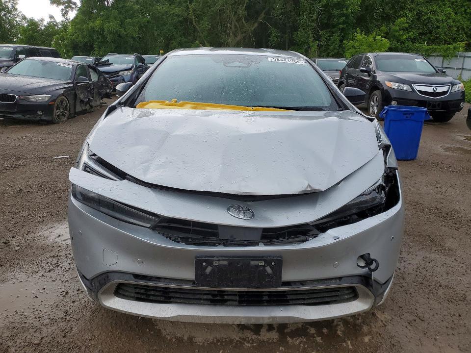 2023 Toyota Prius prime VIN JTDACACU6P3010704 COPART salvage auction — FRONT END, ON - PERMIT NO BRAND - UNFIT, sold $4,700 on 2026-07-23 (photo 5)