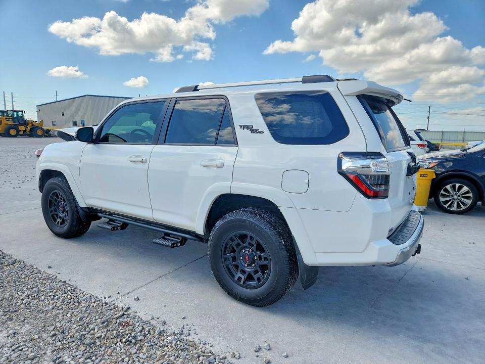 2018 Toyota VIN JTEBU5JR6J5535776 COPART salvage auction — FRONT END, Tx - Salvage Vehicle Title, sold $4,900 on 2026-07-10 (photo 2)