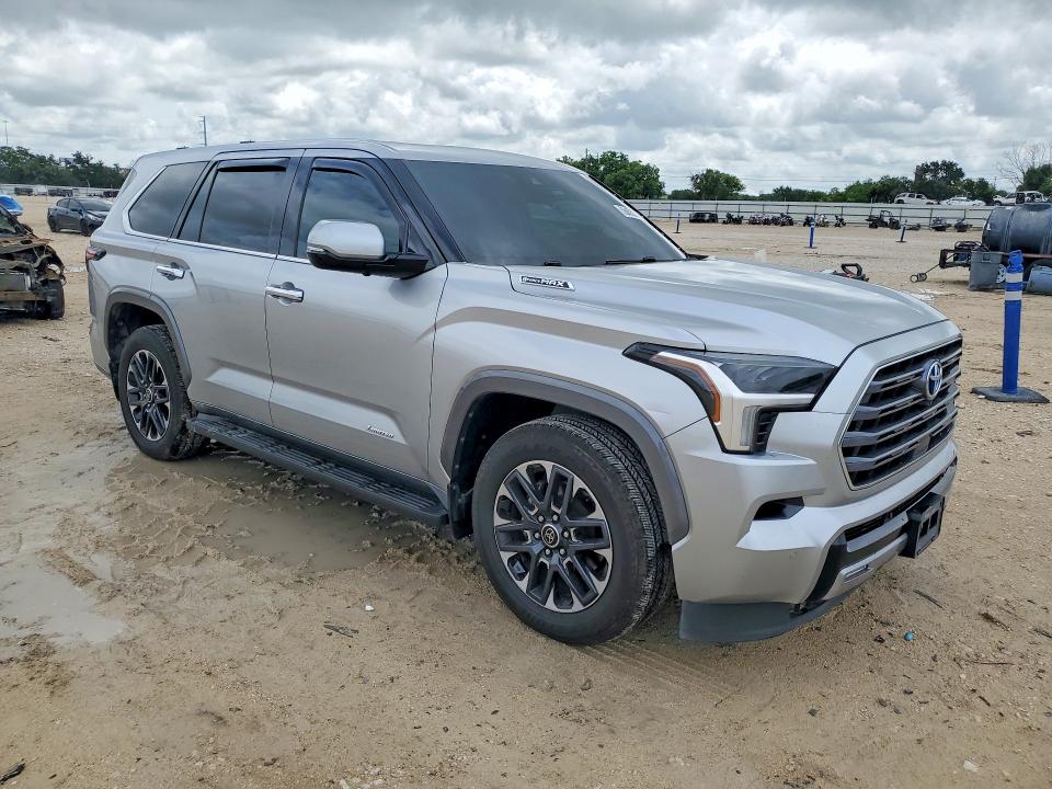 2023 Toyota Sequoia VIN 7SVAAABA0PX005705 COPART salvage auction — MINOR DENT/SCRATCHES, Tx - Certificate Of Title (P), sold $41,750 on 2026-07-02 (photo 4)