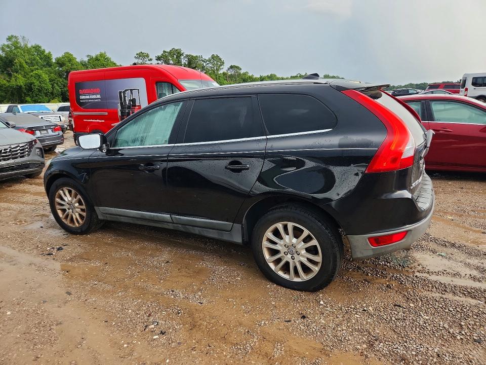 2010 Volvo Xc60 VIN YV4992DZ4A2023009 COPART salvage auction — NORMAL WEAR, FL - CERTIFICATE OF TITLE, sold $2,300 on 2026-07-28 (photo 2)