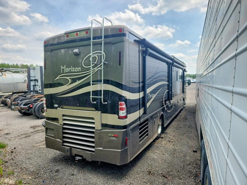 2008 Freightliner Chassis VIN 4UZACUCY08CAJ0895 COPART salvage auction — NORMAL WEAR, ON - PERMIT SALVAGE, sold $1,350 on 2026-07-09 (photo 4)