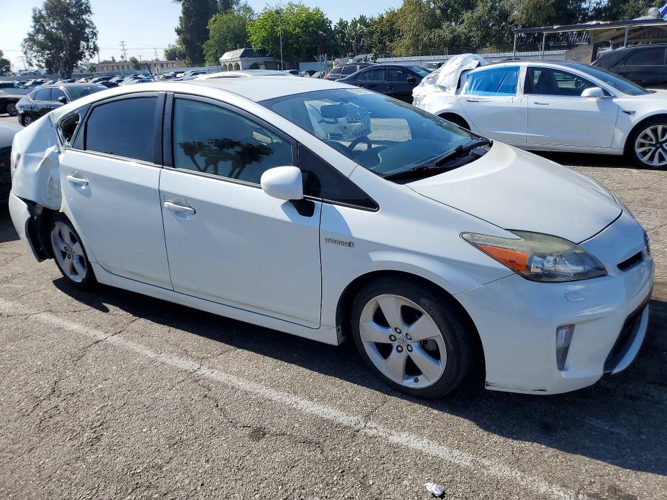 2014 Toyota VIN JTDKN3DU2E1755337 COPART salvage auction — SIDE, CA - SALVAGE CERTIFICATE, sold $2,300 on 2026-07-24 (photo 4)