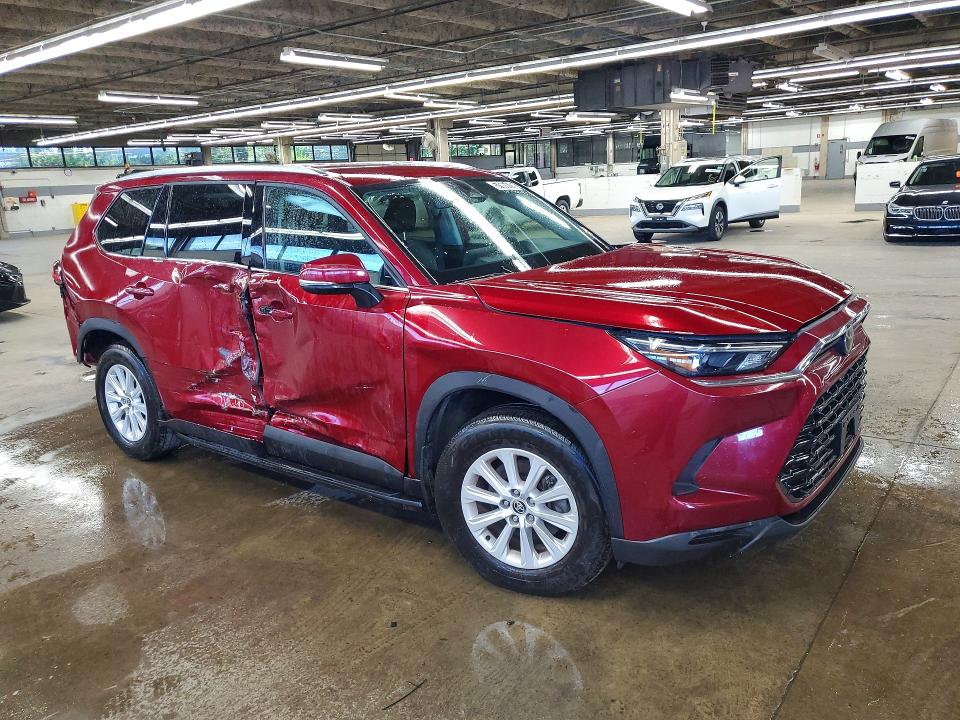 2024 Toyota Highlander VIN 5TDAAAB54RS051740 COPART salvage auction — SIDE, Il - Certificate Of Title, sold $21,250 on 2026-07-28 (photo 4)