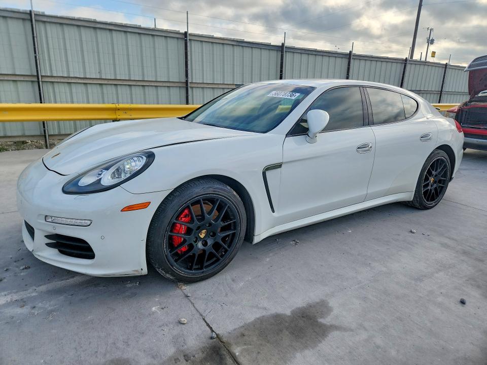 2016 Porsche Panamera VIN WP0AA2A72GL008036 — COPART salvage auction photo