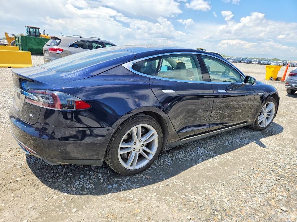 2013 Tesla Model s VIN 5YJSA1CN3DFP14781 COPART salvage auction — REAR END, Co - Dis/Dlr/Exp Only Clean Title, sold $7,700 on 2026-07-16 (photo 3)