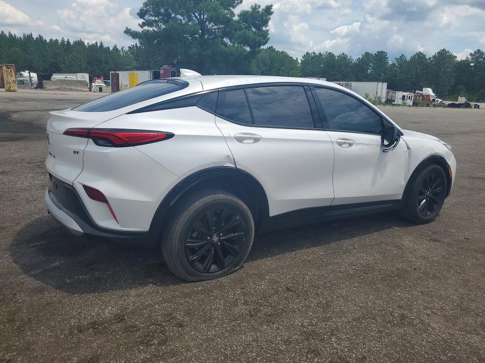 2024 Buick Envista VIN KL47LBE26RB089483 COPART salvage auction — FRONT END, Sc - Certificate Of Title (P), sold $9,500 on 2026-07-24 (photo 3)