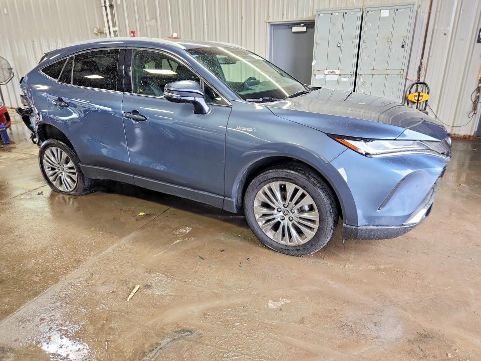 2021 Toyota Venza VIN JTEAAAAH1MJ075328 COPART salvage auction — REAR END, Il - Salvage Certificate, sold $10,400 on 2026-07-28 (photo 4)