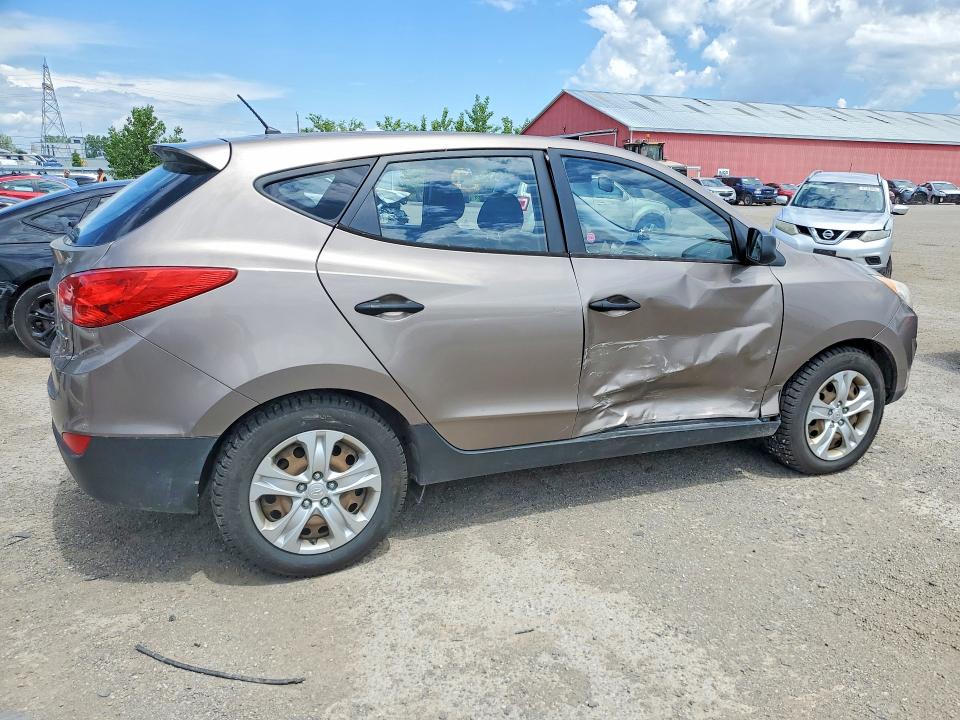 2010 Hyundai VIN KM8JT3AC6AU021026 COPART salvage auction — SIDE, On - Permit No Brand - Unfit, sold $875 on 2026-07-09 (photo 3)