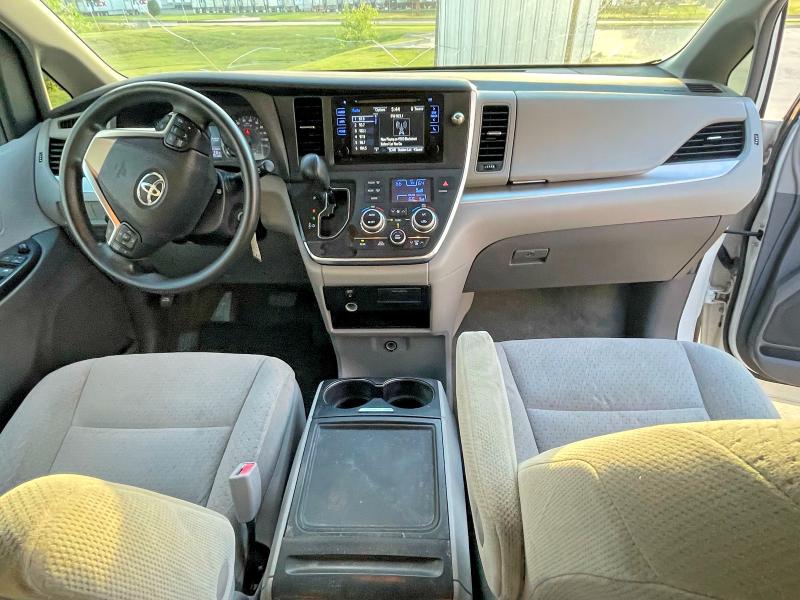 2015 Toyota Sienna VIN 5TDKK3DC3FS547083 COPART salvage auction — MINOR DENT/SCRATCHES, Ok - Certificate Of Title (P), sold $4,050 on 2026-07-02 (photo 9)