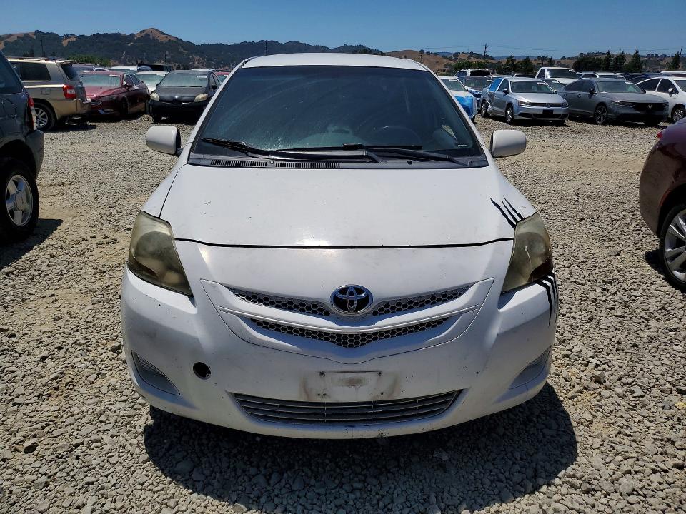 2007 Toyota Yaris VIN JTDBT923171015607 COPART salvage auction — VANDALISM, CA - SALVAGE CERTIFICATE, sold $500 on 2026-07-09 (photo 5)