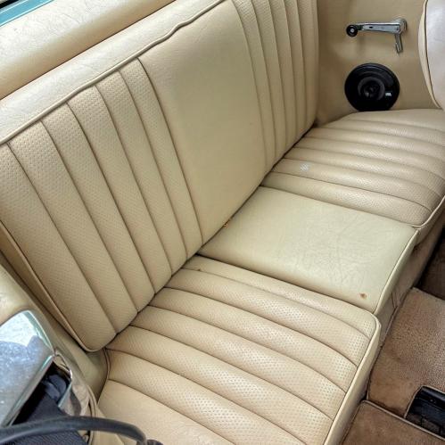 1988 Mercedes-benz 560 VIN WDBBA48D0JA081404 COPART salvage auction — NORMAL WEAR, Pa - Cert Of Title (P), sold $7,800 on 2026-07-02 (photo 6)