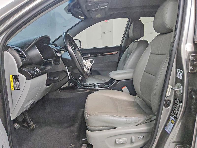 2014 Kia Sorento VIN 5XYKW4A78EG548758 COPART salvage auction — MINOR DENT/SCRATCHES, Wv - Certificate Of Title, sold $2,600 on 2026-07-07 (photo 7)