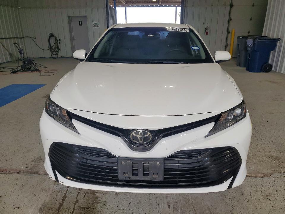 2018 Toyota Camry VIN JTNB11HK8J3033406 COPART salvage auction — MINOR DENT/SCRATCHES, Tx - Certificate Of Title, sold $5,500 on 2026-07-28 (photo 5)