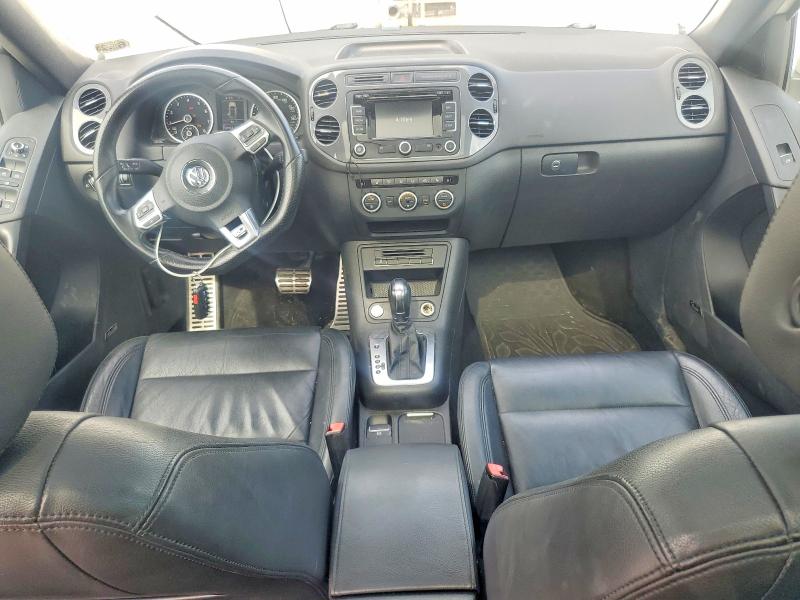 2014 Volkswagen Tiguan VIN WVGBV3AX5EW026066 COPART salvage auction — WATER/FLOOD, VA - CERT OF TITLE-SALVAGE WATER, sold $1,350 on 2026-07-23 (photo 8)