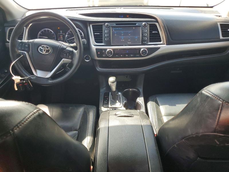 2015 Toyota Highlander VIN 5TDJKRFH2FS120937 COPART salvage auction — MINOR DENT/SCRATCHES, Tn - Certificate Of Title, sold $5,700 on 2026-07-14 (photo 8)