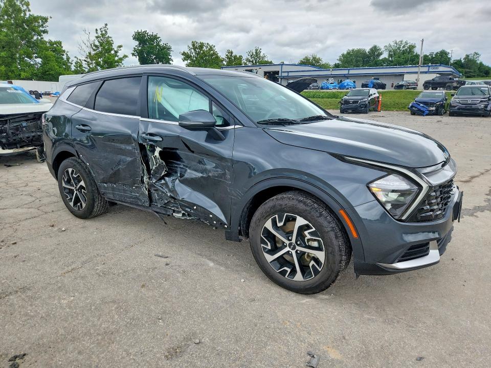 2023 Kia VIN KNDPVCAG7P7104208 COPART salvage auction — SIDE, Salvage Title, sold $2,250 on 2026-07-21 (photo 4)