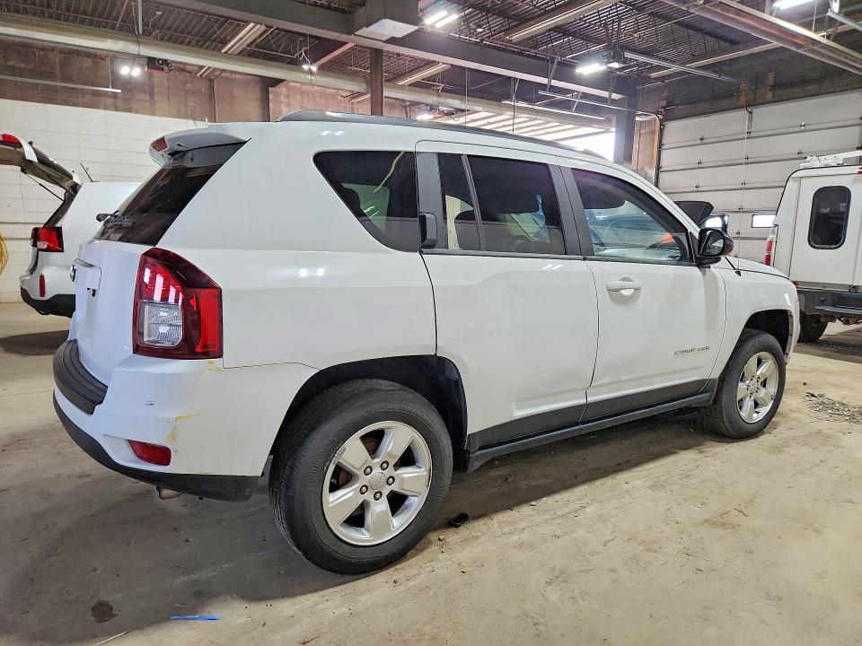 2014 Jeep Compass VIN 1C4NJCBA1ED587058 COPART salvage auction — MINOR DENT/SCRATCHES, Nv - Certificate Of Title, sold $1,050 on 2026-07-21 (photo 3)