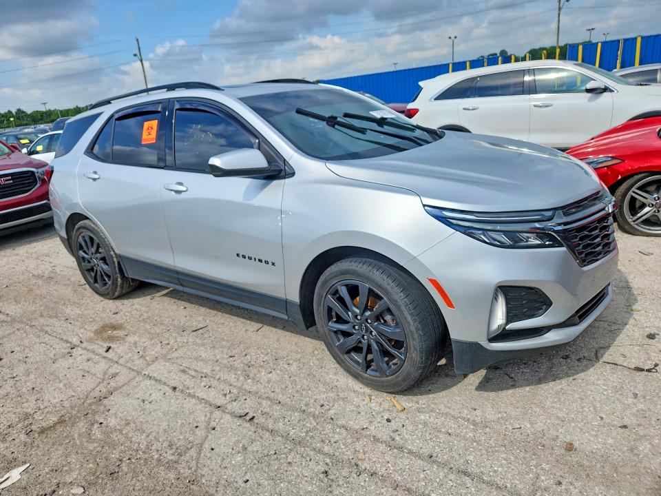 2022 Chevrolet Equinox VIN 3GNAXMEV0NS121890 COPART salvage auction — WATER/FLOOD, IN - CERT OF TITLE-SALVAGE FLOOD, sold $7,800 on 2026-08-21 (photo 4)