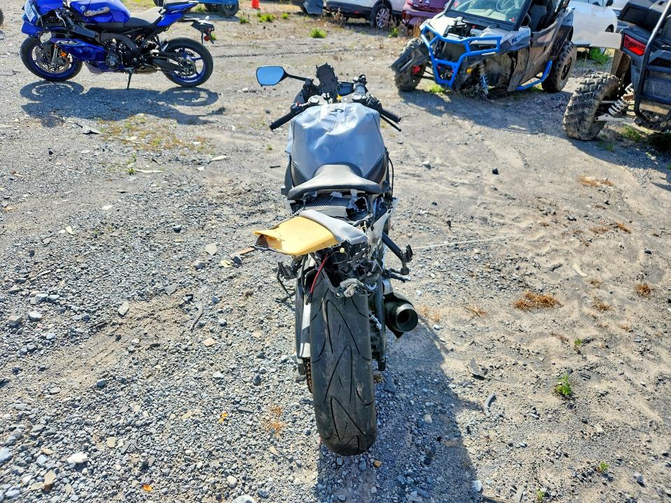 2022 Suzuki Gsx-r750 VIN JS1GR7MA6N7101214 COPART salvage auction — ALL OVER, PA - CERTIFICATE OF SALVAGE, sold $2,300 on 2026-07-16 (photo 4)