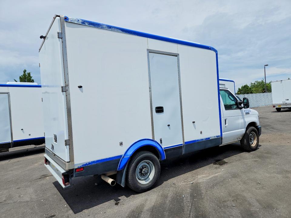 2023 Ford Econoline VIN 1FDWE3FK5PDD09743 COPART salvage auction — NORMAL WEAR, Fl - Certificate Of Title, sold $11,500 on 2026-07-29 (photo 3)