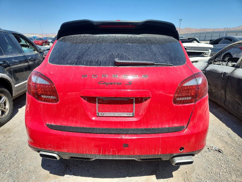 2014 Porsche Cayenne VIN WP1AE2A26ELA50830 COPART salvage auction — Burn Interior, NV - NON-REPAIRABLE VEHICLE CERT, sold $200 on 2026-08-11 (photo 6)