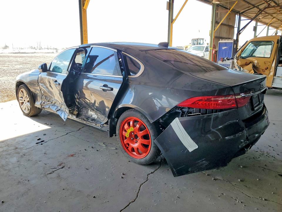 2017 Jaguar Xf VIN SAJBD4BV2HCY32769 COPART salvage auction — SIDE, Nv - Salvage Title (P), sold $1,500 on 2026-07-08 (photo 2)